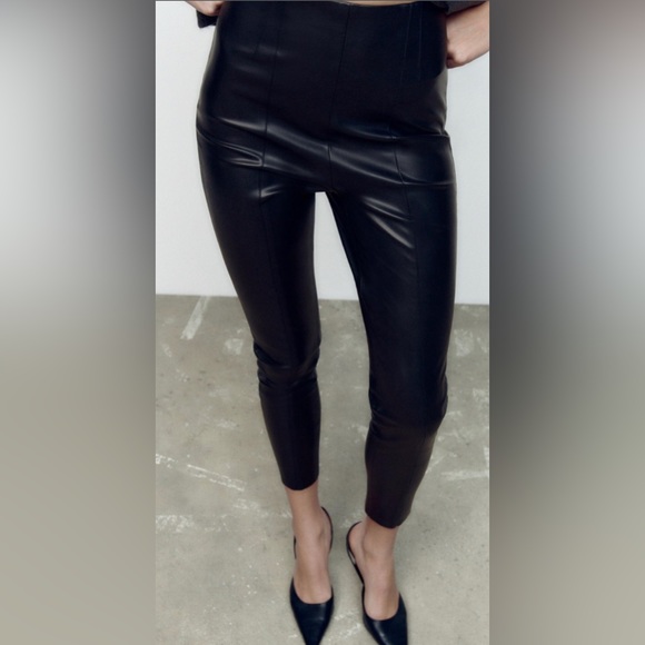 Black high-waisted faux leather leggings - Picture 2 of 5